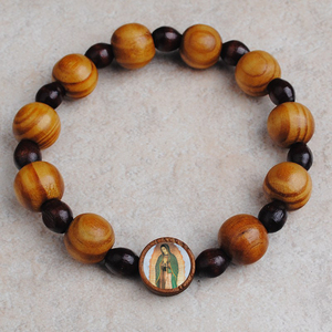 Nouveau modèle de <span class=keywords><strong>chapelet</strong></span> en perles de bois avec image de saint en résine époxy Divine Miséricorde Vierge Marie de <span class=keywords><strong>Lourdes</strong></span> et de Guadalupe Médaille religieuse catholique - Product Image 6