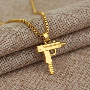 Venta caliente 18 K Chapado <span class=keywords><strong>En</strong></span> Oro Collar de Hip Hop de Moda Grabado Carta Collar <span class=keywords><strong>Del</strong></span> Arma Colgante Maxi Collar de La - Product Image 2