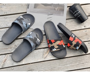 Yüksek Kaliteli Son Çok renkli PU Kauçuk Özel Logo Slayt Unisex Sandalet Ayakkabı - Product Image 3