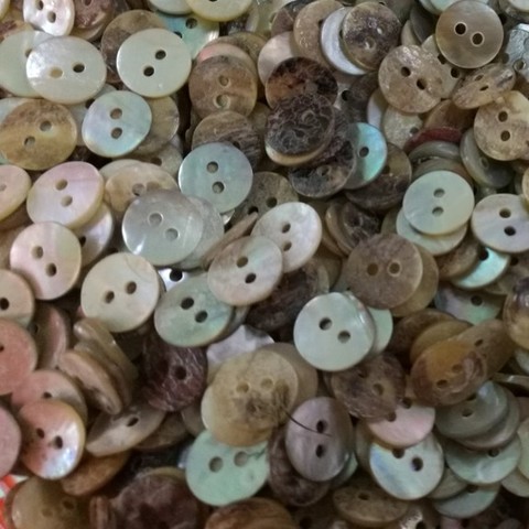 4 holes Australian MOP shell button| Alibaba.com