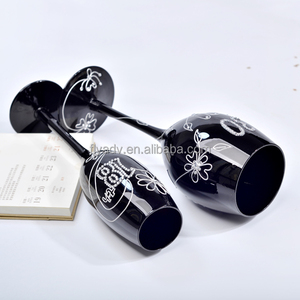 Lot de Verres à <span class=keywords><strong>Vin</strong></span> Noirs Décoratifs en Gros avec Flûtes à Champagne Soufflées à la Main pour Mariage - Product Image 2
