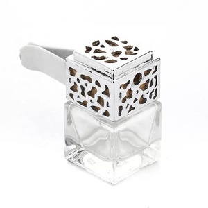 Frasco difusor de perfume para ventilação de carro, garrafa de vidro quadrado com 8ml, aromaterapia, clipe de ventilação para carro, novo design - Product Image 5
