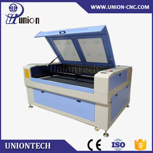 Inglés 1.0*1.0mm alimentación directamente promoción personalizada tela máquina de grabado láser - Product Image 1