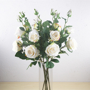 <span class=keywords><strong>Ramos</strong></span> <span class=keywords><strong>de</strong></span> Rosas Rojas Frescas y Hermosas ZERO, Rosas Rojas Artificiales para Decoración <span class=keywords><strong>de</strong></span> Bodas y Hogar - Product Image 3