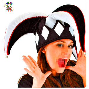 Noir et Blanc Couleurs Drôle Pas Cher Court Jester Party Chapeaux pour Adultes HPC-0278 - Product Image 1