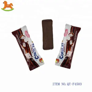 Сладкие конфеты с шоколадным покрытием marshmallow внутри