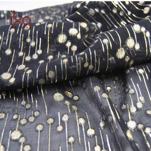 Lussuoso <span class=keywords><strong>tessuto</strong></span> in <span class=keywords><strong>Chiffon</strong></span> metallico Jacquard in seta solida e organica tinta unita intrecciata tinta nera per le donne con una lucentezza - Product Image 4