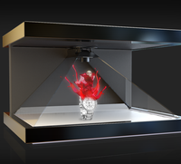 Tampilan Tampilan Piramida Hologram 3 Sisi 22 Inci, Peralatan Periklanan 3D Holografik Kualitas Tinggi