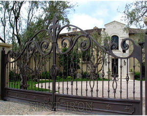 Puerta de Hierro forjado personalizada estilo mediterráneo español, CA - Product Image 3