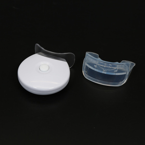 Kit <span class=keywords><strong>de</strong></span> blanchiment des dents à la lumière LED blanche, marque privée, kit <span class=keywords><strong>de</strong></span> blanchiment des dents sans <span class=keywords><strong>peroxyde</strong></span>, gel sans <span class=keywords><strong>peroxyde</strong></span>, ensemble <span class=keywords><strong>de</strong></span> gel au <span class=keywords><strong>peroxyde</strong></span>, fabriqué en Chine - Product Image 5