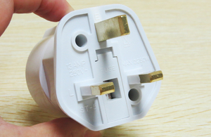 Adaptateur secteur Schuko/Allemagne/<span class=keywords><strong>France</strong></span>/<span class=keywords><strong>Corée</strong></span> <span class=keywords><strong>du</strong></span> <span class=keywords><strong>Sud</strong></span> vers Royaume-Uni avec fusible - Product Image 6