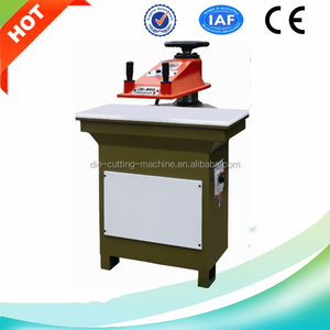 เครื่องตัดลูกฟุตบอลแบบสวิงอาร์ม เครื่องผลิตลูกฟุตบอล - Product Image 2