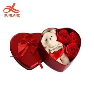 F-4684 neue Valentinstag geschenk süße Liebe Rosen seife mit Bär billige künstliche Blumen Geburtstags geschenk für Frau