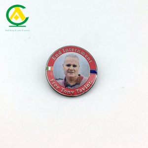 Insignia personalizada de moda, alfileres de solapa de metal de prague - Product Image 6