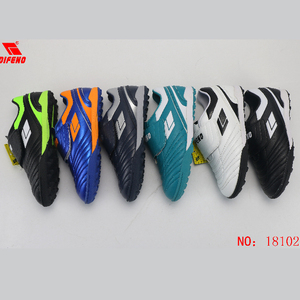 Chaussures de <span class=keywords><strong>football</strong></span> pour hommes, design star 2018, haute qualité, importées, pas chères, fabriquées en Chine. - Product Image 5