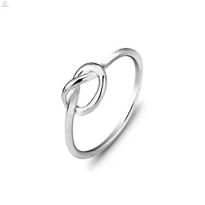 最新设计为女孩情人节礼物女士素色时尚结简单手指定制纯正925纯银珠宝戒指