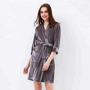 Robe de chambre rétro en velours soyeux pour femme, col en V, manches courtes, couleur unie, pour l'été et l'automne, taille XL, vêtement de nuit - Product Image 6