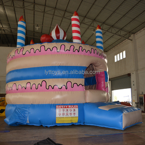 Château gonflable en forme de château, maison à rebond de gâteau <span class=keywords><strong>d</strong></span>'anniversaire gonflable populaire, nouveau design - Product Image 2