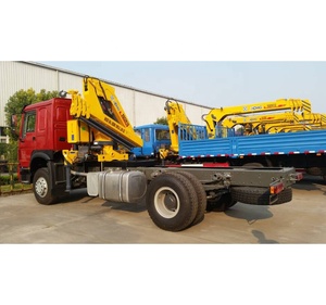 Trucks Boom Cranes HOWO Tractor Truck 10 Ton Knuckle Boom Hydraulic Folding Truck Mounted Crane For Sale