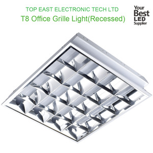 Lumière moderne de calandre de 0.25mm d'épaisseur 600*600 <span class=keywords><strong>4tubes</strong></span> lampe de troffer de persienne de LED pour le logement en acier de bureau d'usine 600*600 <span class=keywords><strong>4tubes</strong></span> - Product Image 2