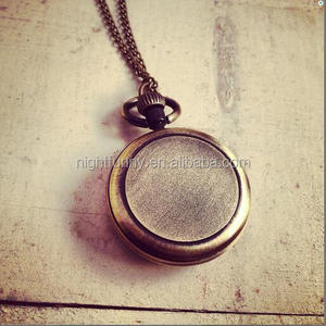 <span class=keywords><strong>Montre</strong></span> de poche ronde antique en bronze simple de style grand-père anglais ancien, collier <span class=keywords><strong>pendentif</strong></span> - Product Image 2