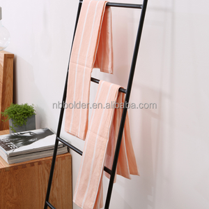China Metal Furniture Factory Iron <strong>Leaning</strong> <strong>Ladder</strong> 5 Rungs Bedside Towel Floating <strong>Shelves</strong> - Product Image 2
