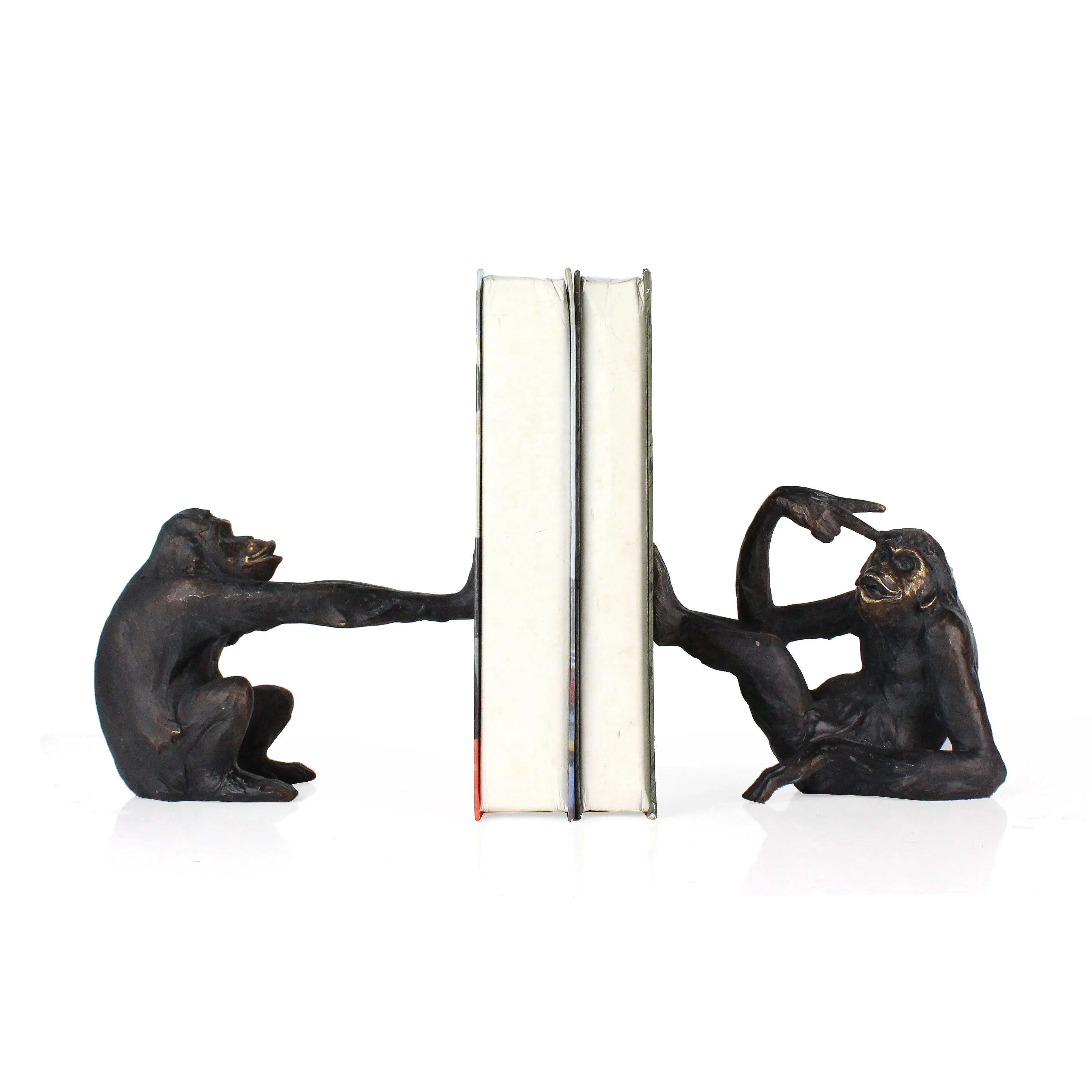 Orangsn estátua artesanal macaco de animais, macaco para livros, decoração atacada de resina artificial, tamanho único