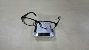 Eco-fashion Solar <strong>Rotating</strong> <strong>Display</strong> <strong>Stand</strong> for Glasses - Product Image 6