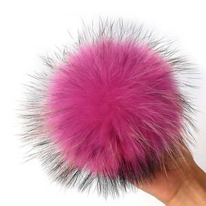 Boule de fourrure de raton laveur teint naturel véritable pompons de fourrure de raton laveur - Product Image 3
