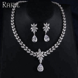 Ensemble de <span class=keywords><strong>bijoux</strong></span> de <span class=keywords><strong>mariage</strong></span> de luxe RAKOL SP062, style Dubaï, avec collier en zircon cubique en forme de larme, design feuille, pour femmes. - Product Image 1
