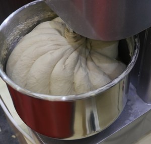 BEST happy — mélangeur électrique pour farine de blé, machine de cuisine avec bol de 10l, 3.5kg - Product Image 4
