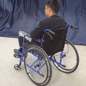 L'hôpital repose-pieds dossier inclinable pliant voyage <span class=keywords><strong>handicap</strong></span> <span class=keywords><strong>fauteuil</strong></span> roulant moyeu de roue - Product Image 2