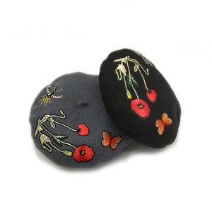 Nhà Máy Bán Hàng Trực Tiếp Tùy Chỉnh Boina Cùng Một Thương Hiệu Lớn Phong Cách Thêu Hoa Len Phụ Nữ Chất Lượng Cao Berret - Product Image 5