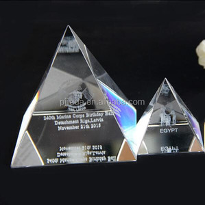Venta caliente energía curación pequeño feng shui Egipto egipcio <span class=keywords><strong>Pirámide</strong></span> de cristal de cuarzo transparente - Product Image 2