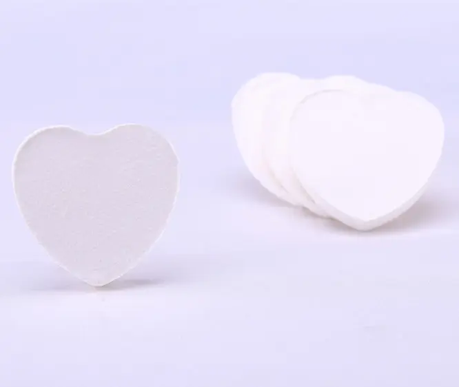 Asciugamano compresso a forma di cuore Ezywipe per la pulizia quotidiana del viso portalo via asciugamano per la pulizia degli asciugamani