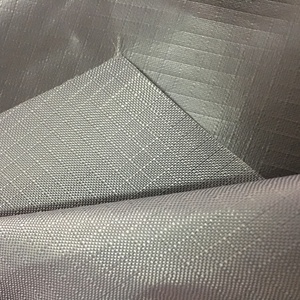 ผ้าโพลีเอสเตอร์เคลือบ TPU แบบอ็อกซ์ฟอร์ด 420D 100% ฟลูออเรสเซนต์ สำหรับรถยนต์/กระเป๋า/เต็นท์/เสื้อผ้า - Product Image 2