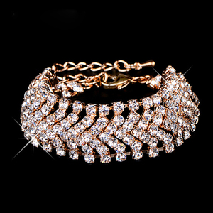 Nueva venta caliente encantadora novia <span class=keywords><strong>de</strong></span> <span class=keywords><strong>la</strong></span> boda <span class=keywords><strong>de</strong></span> joyería <span class=keywords><strong>de</strong></span> cristal brillante rhinestone pulsera ancha para <span class=keywords><strong>las</strong></span> mujeres - Product Image 2