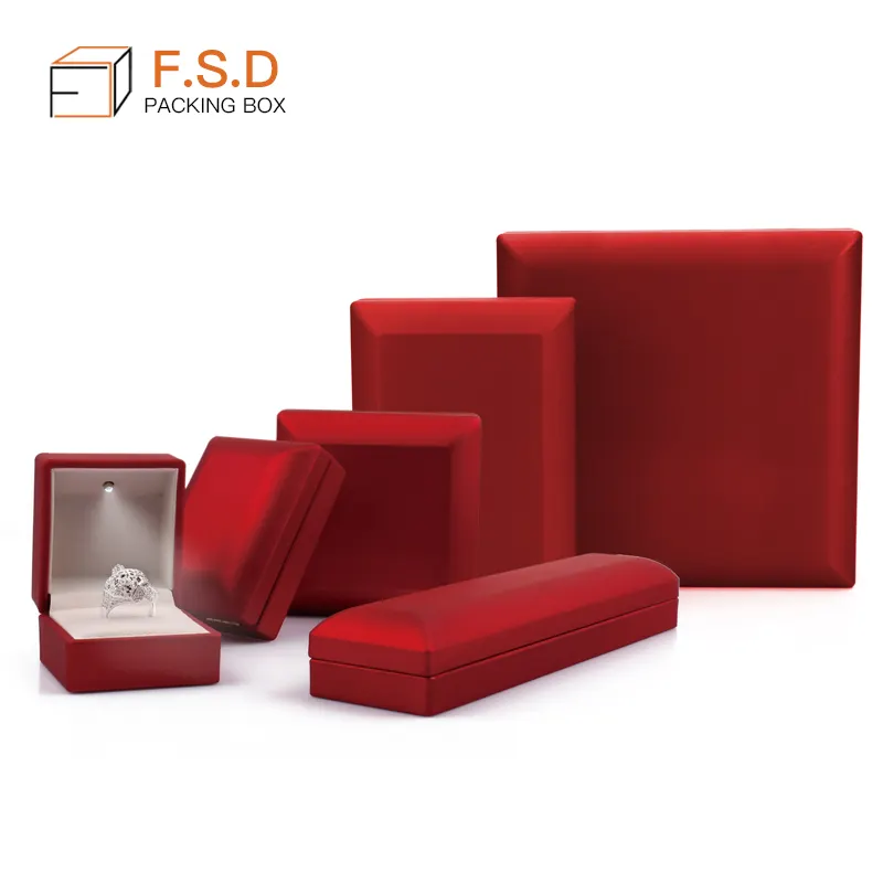 FSD מפעל מחיר רומנטי פלסטיק יוקרה תכשיטי אחסון מותאם אישית לוגו אלגנטי מתנת led אור תכשיטי תיבה