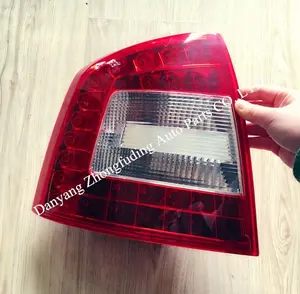 Lampu Ekor LED/Lampu untuk Mobil Skoda