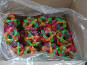 Palla arcobaleno intrecciata in plastica con luci giganti altri giocattoli da esterno - Product Image 5