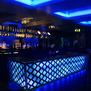 Moderno <span class=keywords><strong>bancone</strong></span> <span class=keywords><strong>Bar</strong></span> in acciaio inox con illuminazione a LED per locali notturni alberghi lounge KTVs case matrimoni - Product Image 1