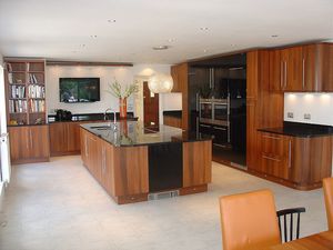 2021 Hangzhou Vermont Promotion Customized Solid Wood <strong>Walnut</strong> Kitchen <strong>Cabinets</strong> Simple Designs - Product Image 3