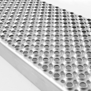 Gradino per Scale in Acciaio Zincato Antiscivolo Lunghezza 4m - Product Image 4