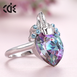 Nuevo diseño 925 anillo <span class=keywords><strong>de</strong></span> corona <span class=keywords><strong>de</strong></span> plata esterlina para <span class=keywords><strong>damas</strong></span> corte radiante rodio clásico <span class=keywords><strong>Castillo</strong></span> diseño dedo cristal joyería <span class=keywords><strong>de</strong></span> moda - Product Image 3