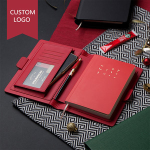 Cuaderno <span class=keywords><strong>de</strong></span> composición navideña <span class=keywords><strong>de</strong></span> tapa dura <span class=keywords><strong>de</strong></span> tamaño A5 <span class=keywords><strong>de</strong></span> alta calidad, <span class=keywords><strong>libro</strong></span> <span class=keywords><strong>de</strong></span> mano <span class=keywords><strong>de</strong></span> cuero sin regla en verde/<span class=keywords><strong>rojo</strong></span>/negro con caja <span class=keywords><strong>de</strong></span> regalo encuadernada - Product Image 3