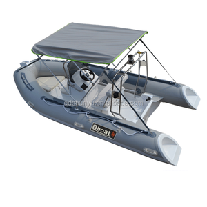 <span class=keywords><strong>Bateau</strong></span> <span class=keywords><strong>semi</strong></span>-<span class=keywords><strong>rigide</strong></span> gonflable à coque en fibre de verre avec moteur <span class=keywords><strong>hors</strong></span>-<span class=keywords><strong>bord</strong></span> de 420 cm, année 2022 - Product Image 2