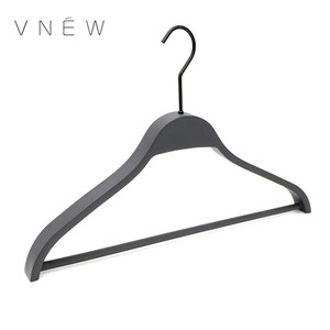 Perchas de Plástico de Lujo al por Mayor con Logotipo Personalizado para Tiendas de Ropa de Moda Rápida - Product Image 2