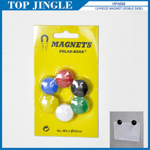 Imán de plástico para nevera triangular de doble cara - Product Image 3