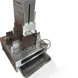 2026 Crushed <strong>Chocolate</strong> <strong>Making</strong> <strong>Machine</strong>/<strong>chocolate</strong> Flake <strong>Making</strong> <strong>Machine</strong> - Product Image 3