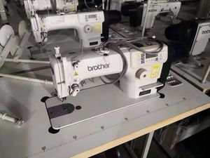 Japón Brother 7100A máquina de coser de punto de bloqueo de una sola aguja - Product Image 4
